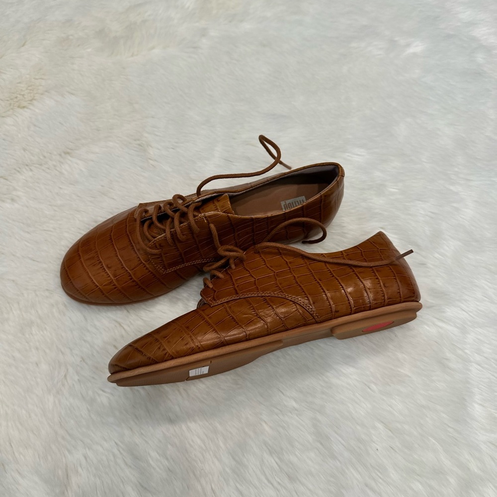 FitFlop Women’s Oxfords - Picture 2 of 6